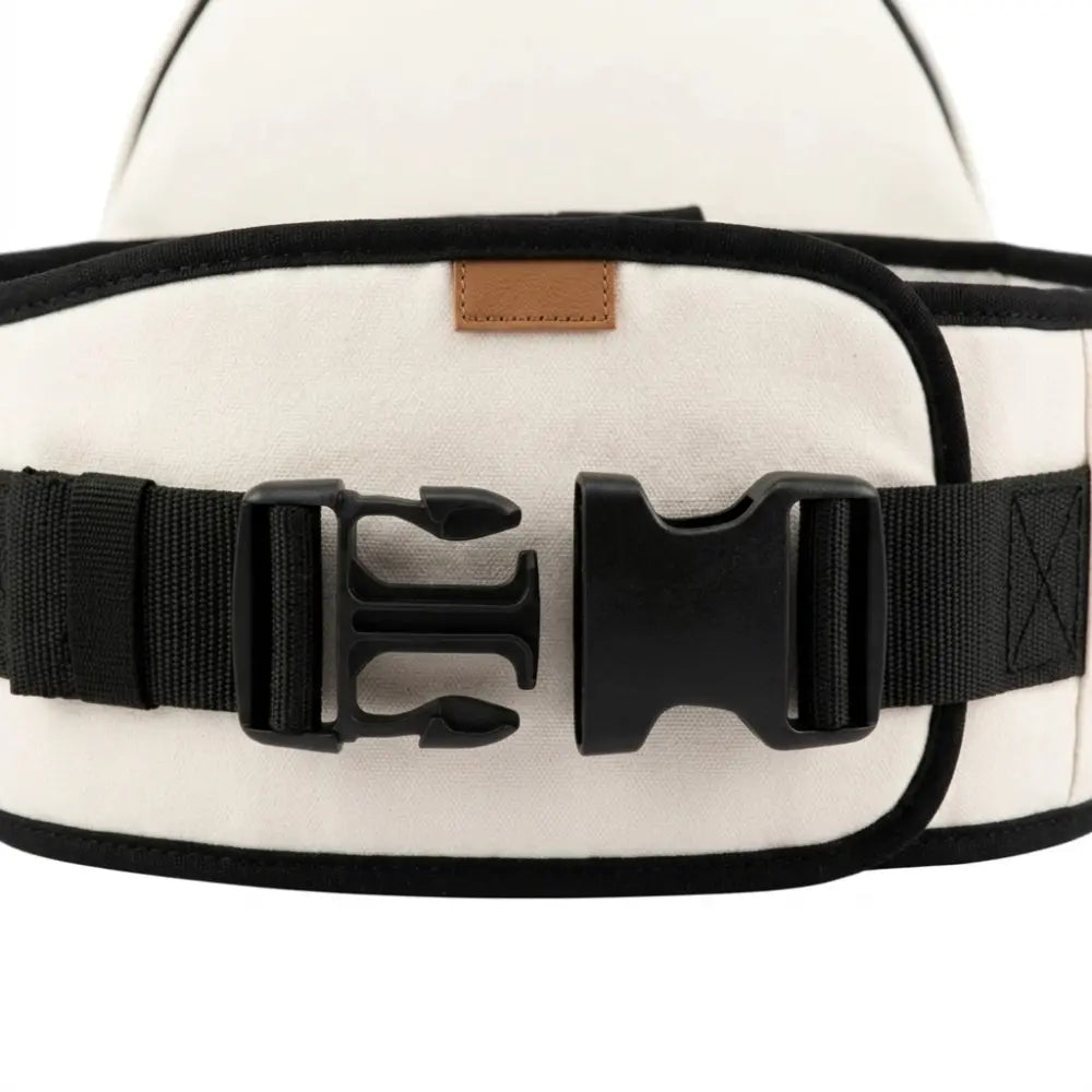 Détail boucle rapide ceinture portage bébé avec attache solide et système de fermeture sécurisé haute qualité