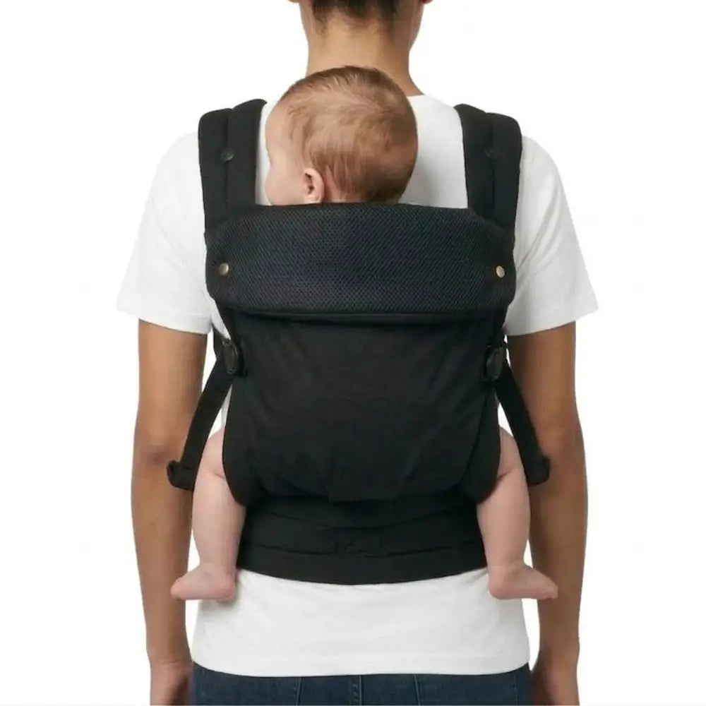 Porte bebe ergonomique noir position dos securisee maintien optimal de la colonne du bebe et confort pour le parent